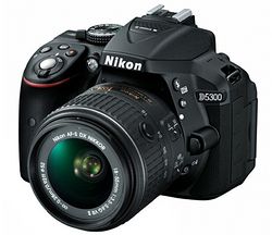 Nikon ῵ D5300 AF-S DX 18-55mm VR IIͷ ׻